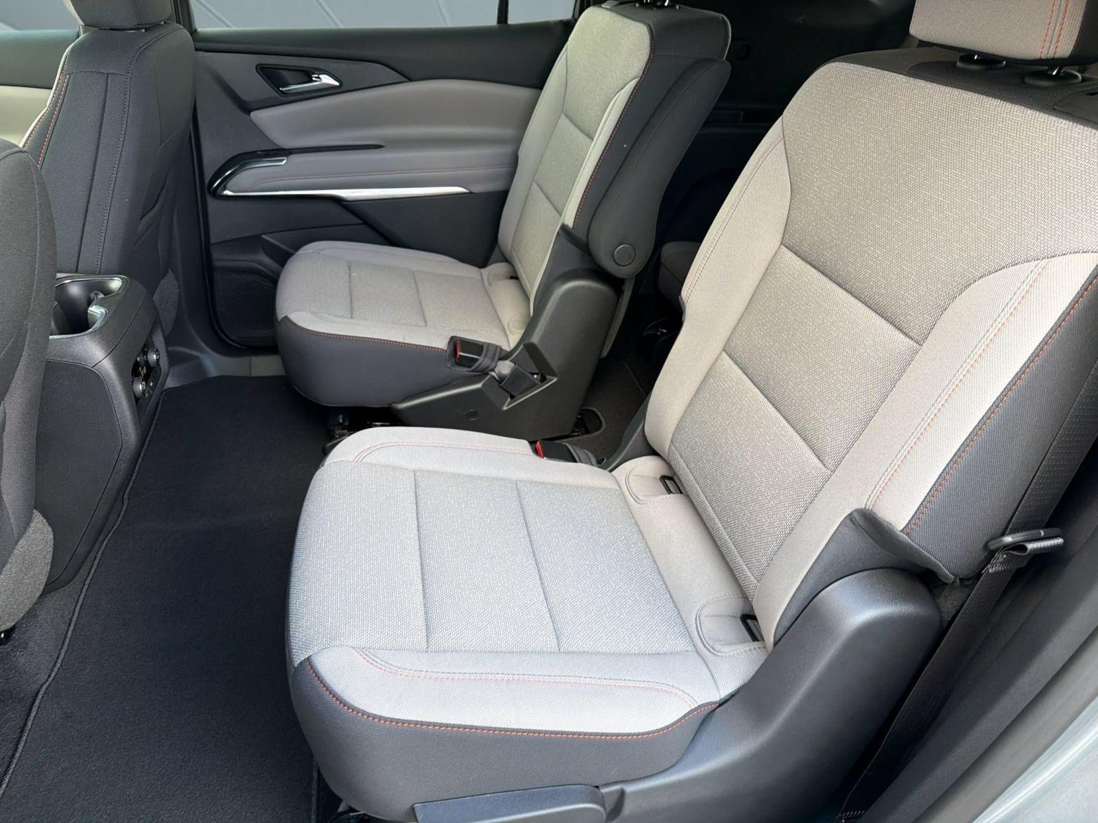 New 2026 Chevrolet Traverse LT FWD image 20