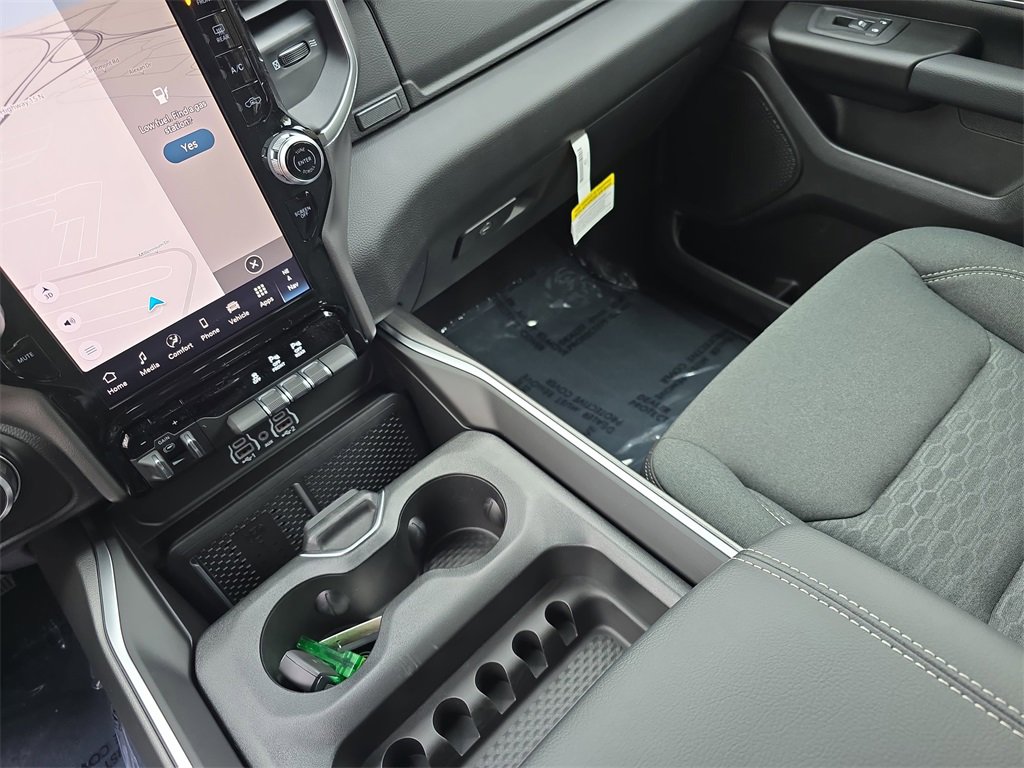 New 2026 RAM 1500 4x4 Crew Cab image 25