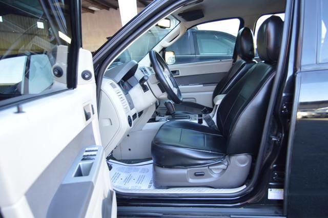 Used 2009 Ford Escape 2WD Hybrid image 11