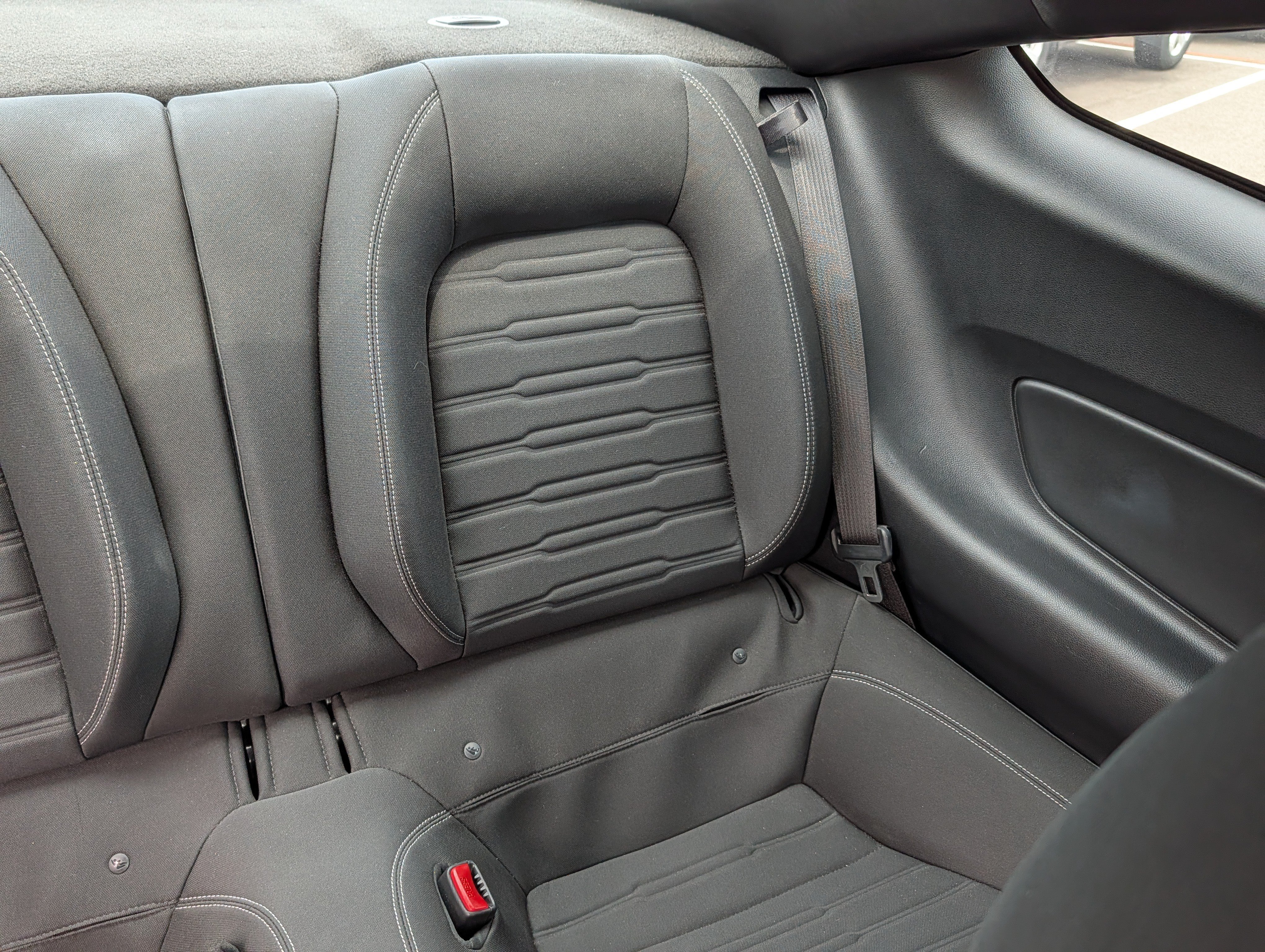 Used 2015 Ford Mustang GT RWD image 14