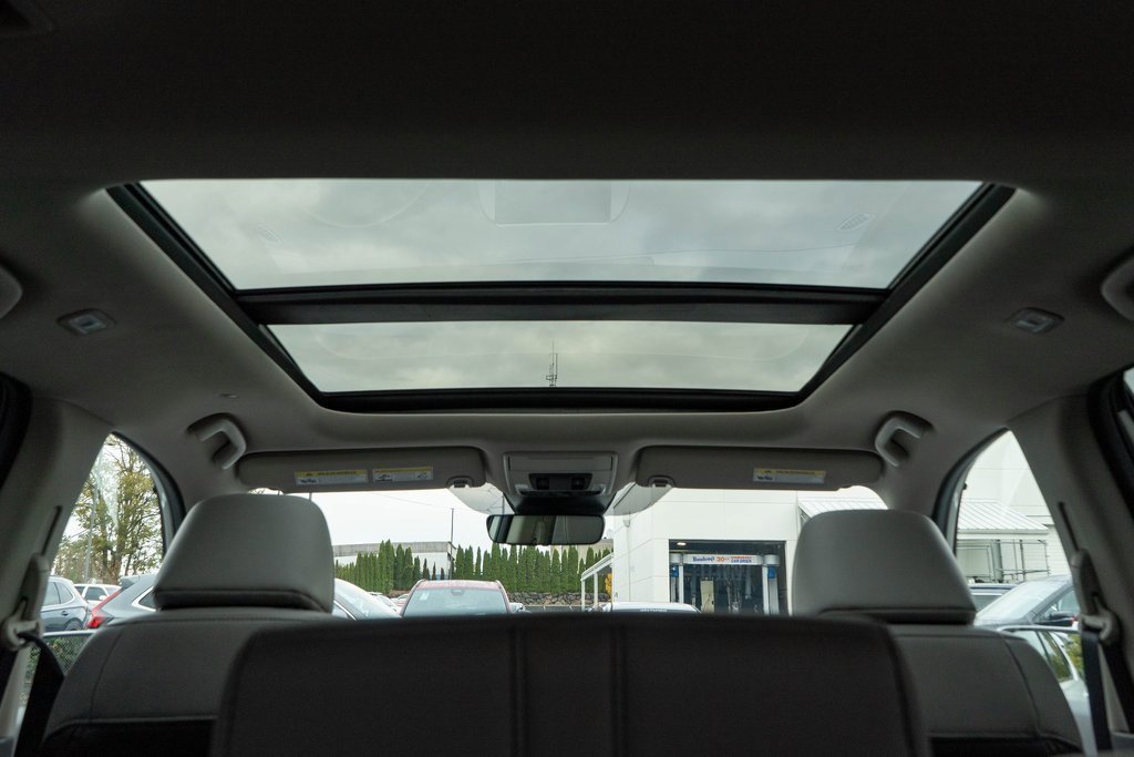 New 2025 Honda Pilot Touring image 14