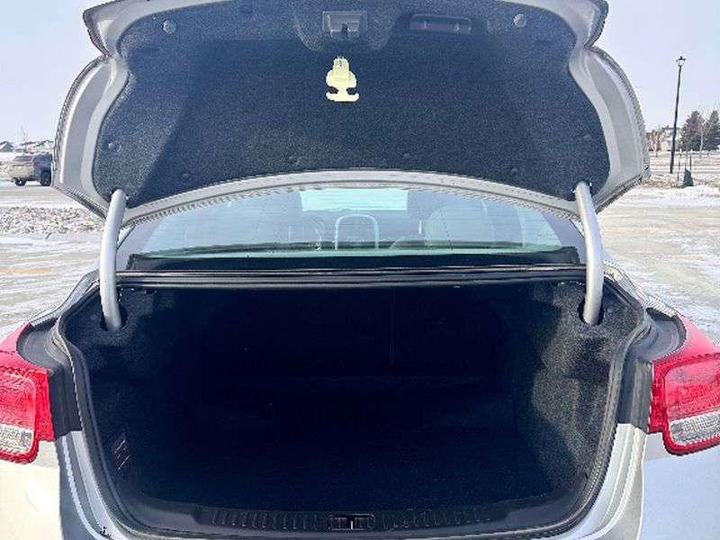 Used 2015 Chevrolet Malibu LT w/ Power Convenience Package image 7