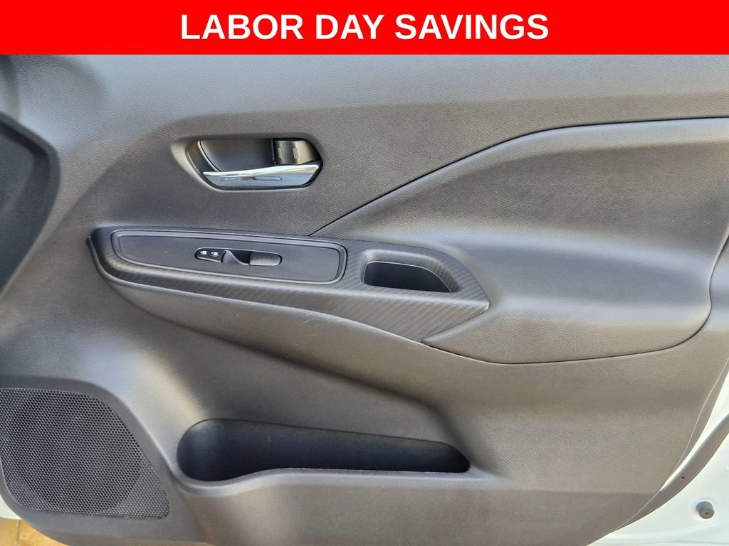 Used 2024 Nissan Versa SV FWD image 28