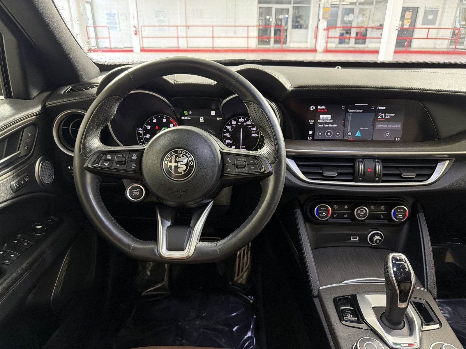 Used 2023 Alfa Romeo Stelvio Ti AWD/4WD image 16
