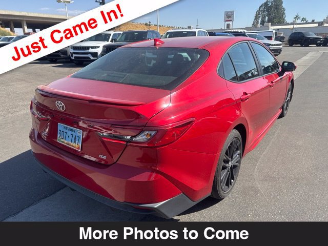 Used 2025 Toyota Camry SE FWD image 6
