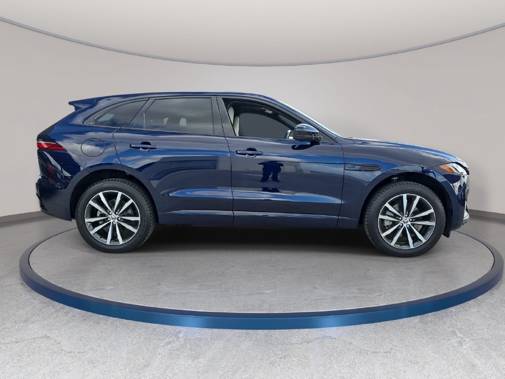 Certified 2025 Jaguar F-PACE R-Dynamic S AWD/4WD image 4