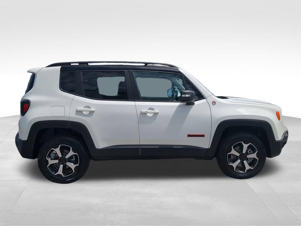 Used 2021 Jeep Renegade Trailhawk w/ Sun & Sound Group AWD/4WD image 3