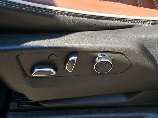 Used 2023 GMC Yukon Denali Ultimate image 23