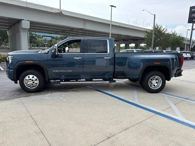 New 2026 GMC Sierra 3500 Denali w/ Denali Reserve Package AWD/4WD image 4