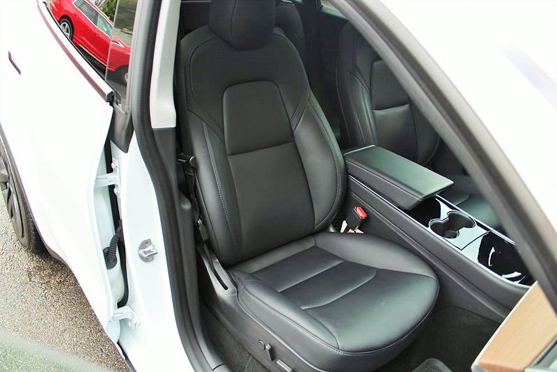 Used 2020 Tesla Model Y Long Range image 21