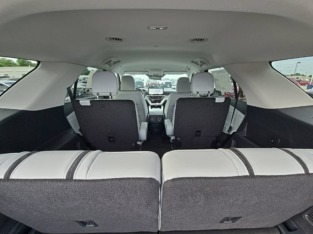 New 2026 Ford Explorer Platinum w/ LUX Leather Package AWD/4WD image 44