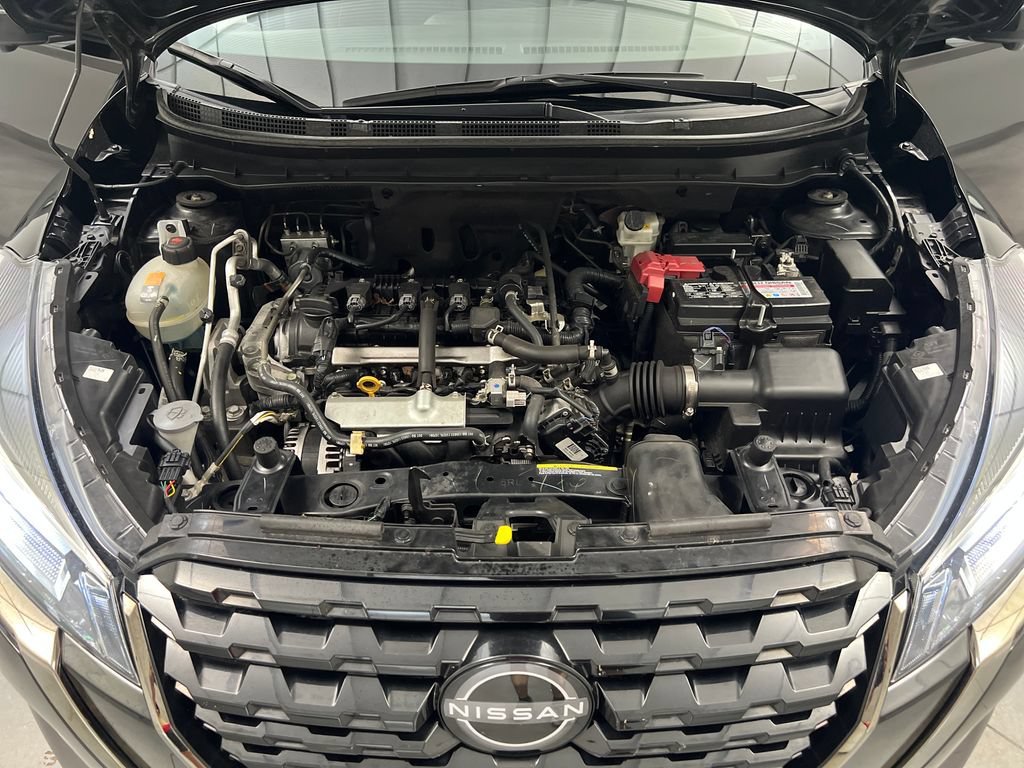 Used 2024 Nissan Kicks SR FWD image 63
