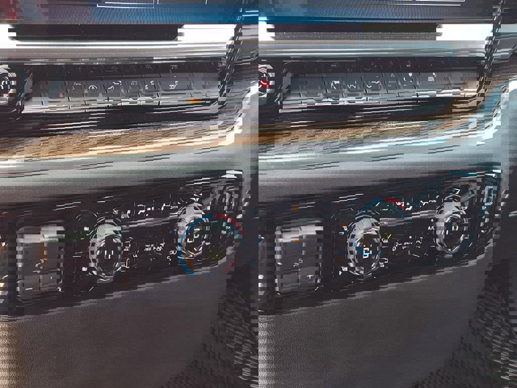 New 2025 Chevrolet Silverado 1500 LT image 19