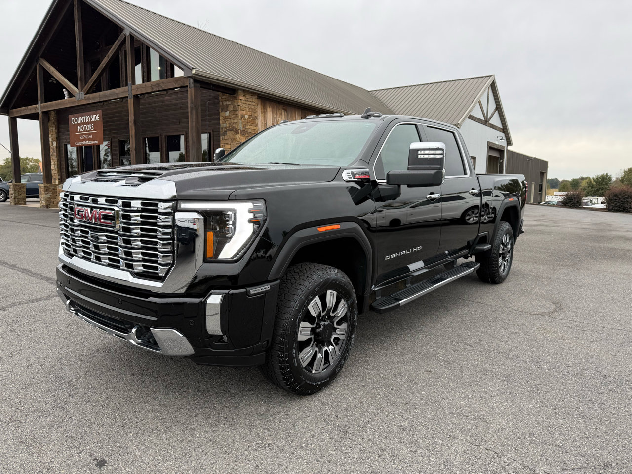 Used 2024 GMC Sierra 2500 Denali w/ Denali Reserve Package image 2