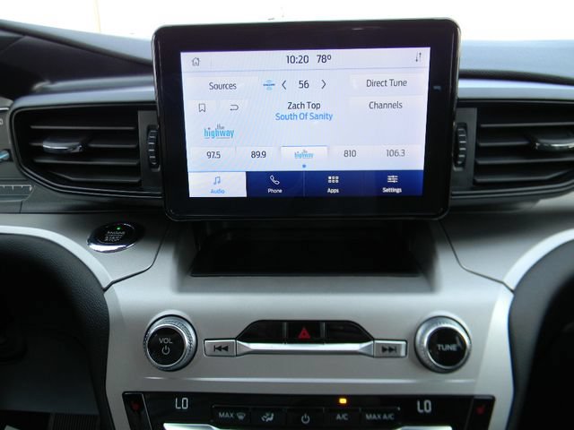 Used 2021 Ford Explorer XLT w/ Class III Trailer Tow Package AWD/4WD image 14