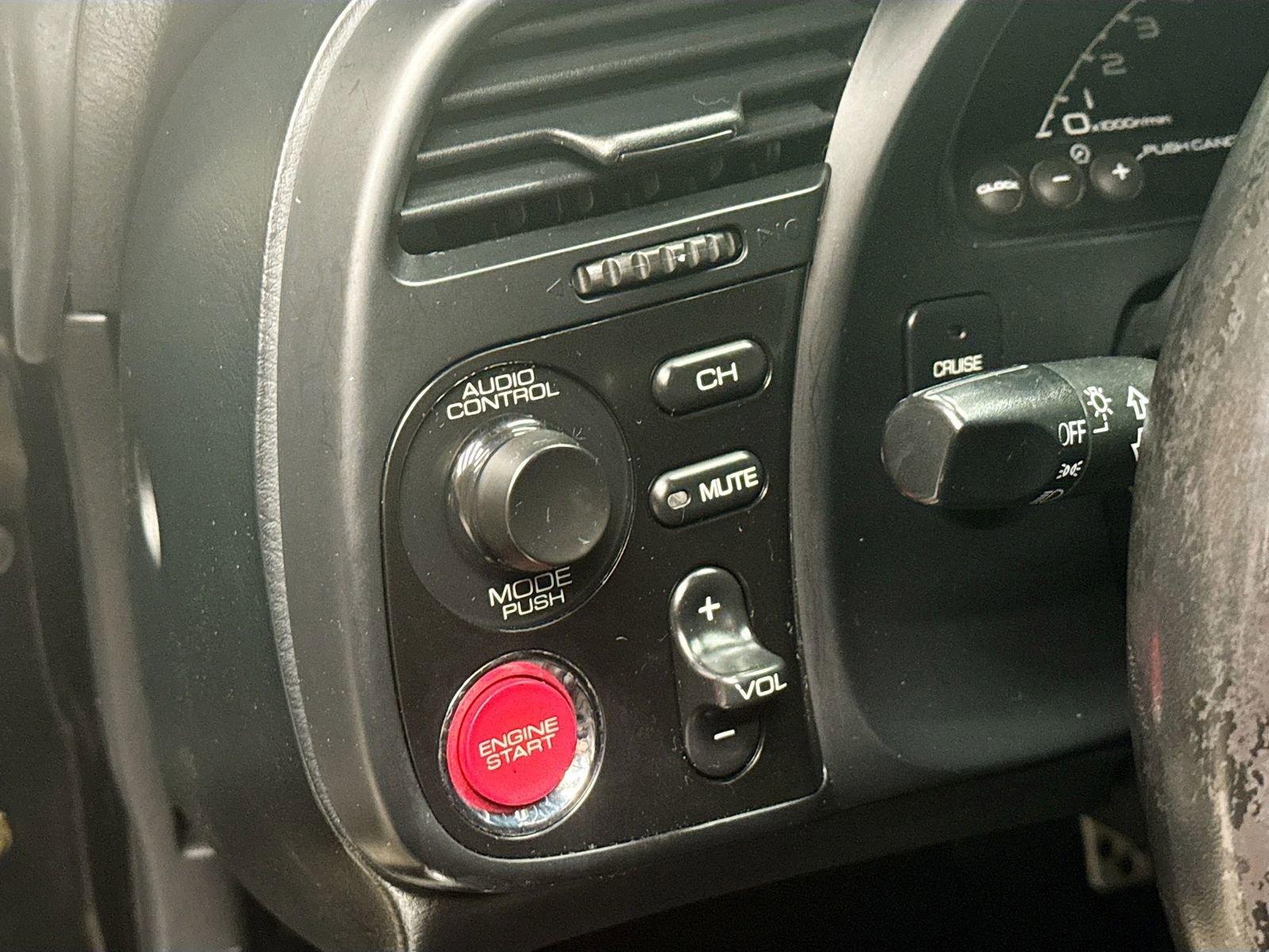 Used 2005 Honda S2000 image 11