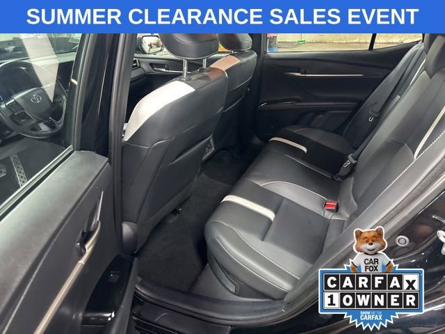 Used 2025 Toyota Camry SE FWD image 6