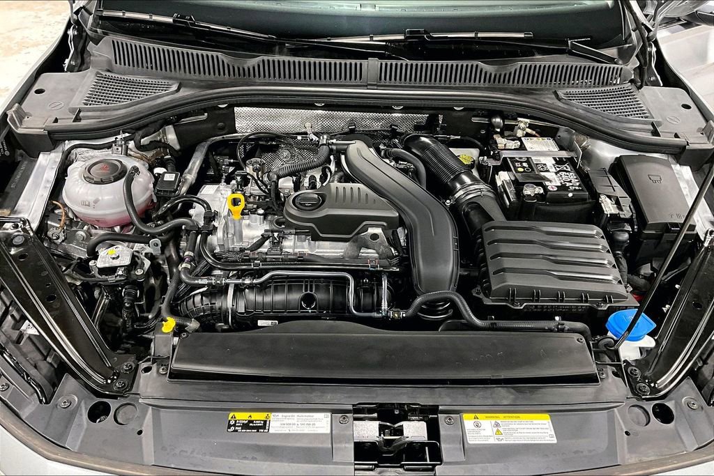 Used 2025 Volkswagen Jetta SEL image 12