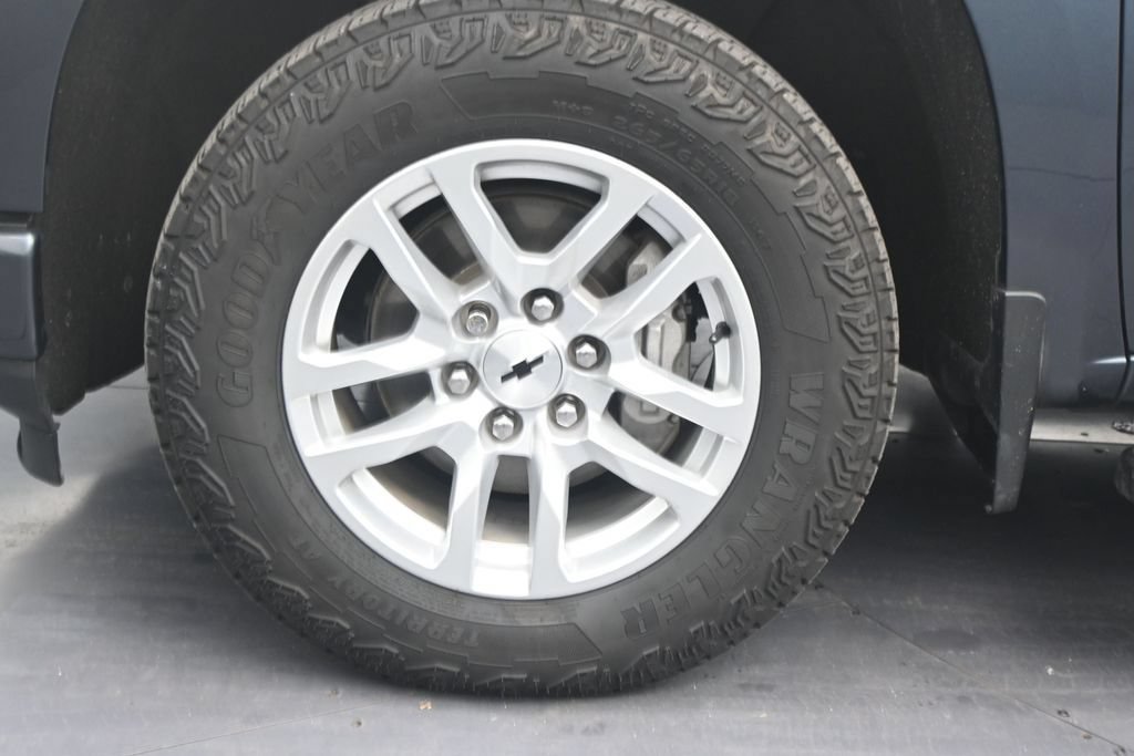 Used 2020 Chevrolet Silverado 1500 RST w/ All-Star Edition RWD image 9