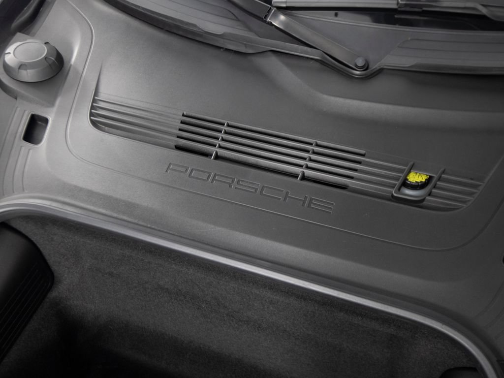 Certified 2024 Porsche 718 Cayman S RWD image 49