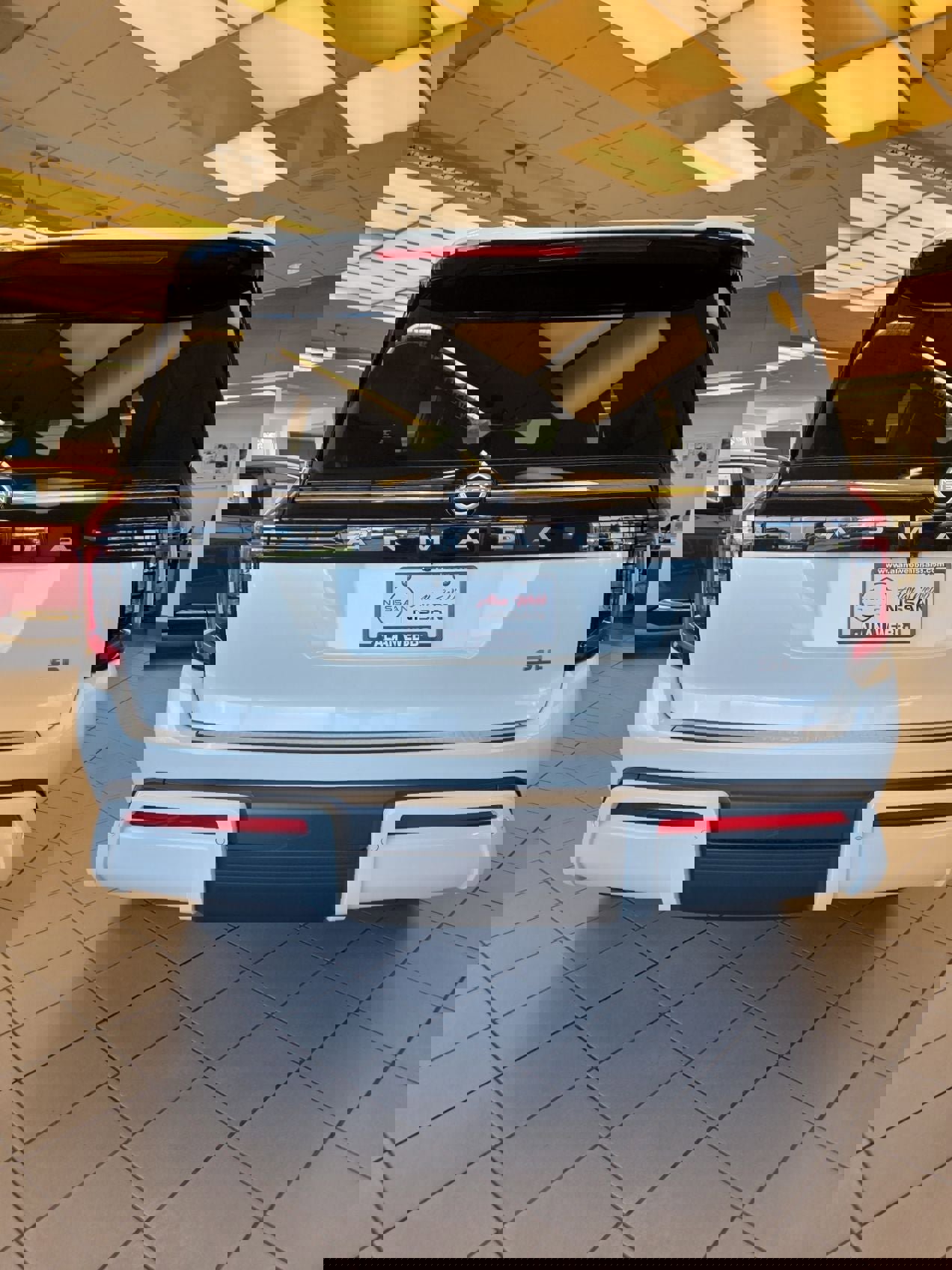 New 2026 Nissan Armada SL image 4