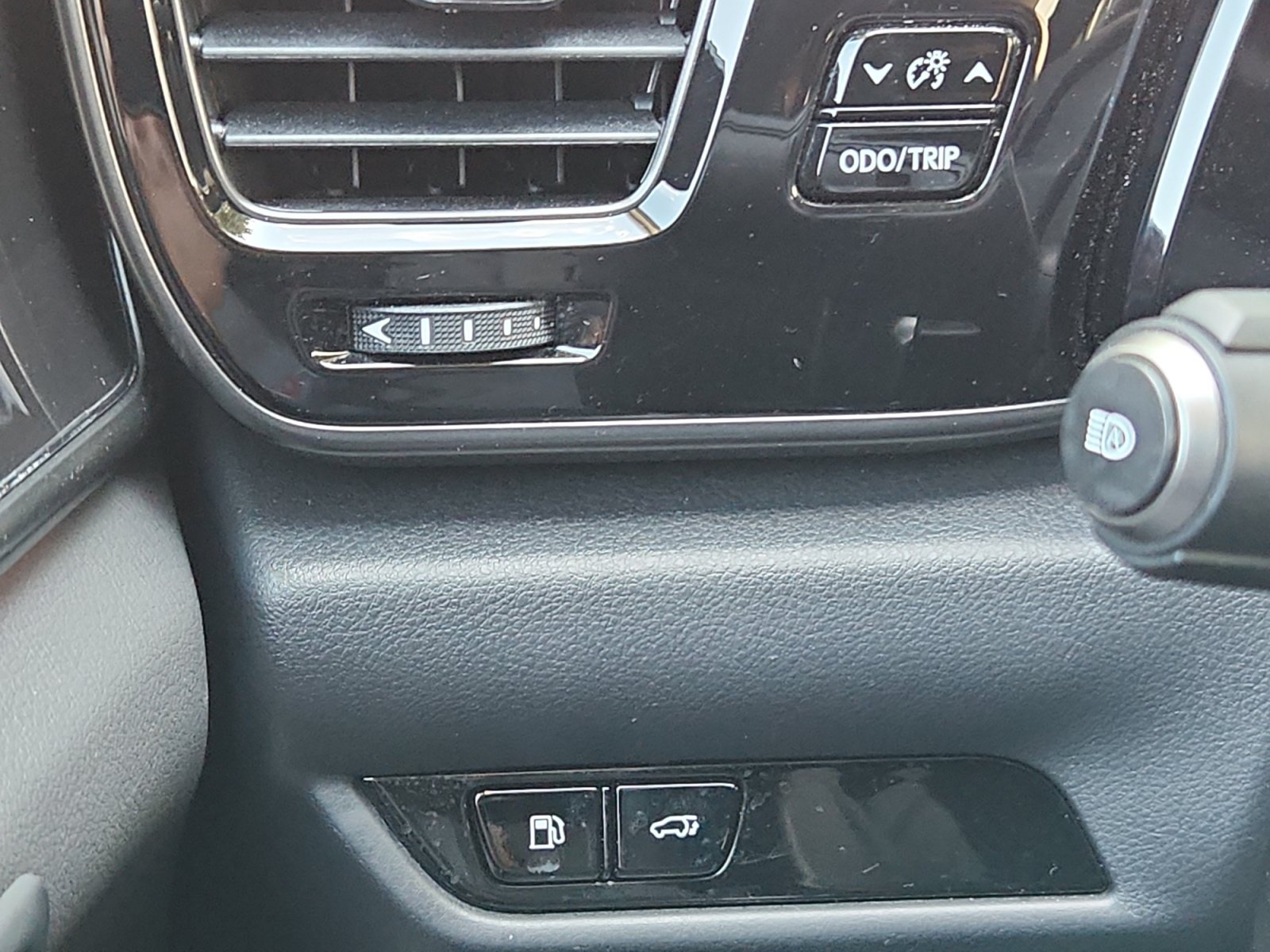 Used 2025 Lexus NX 350 AWD w/ Cold Area Package image 25