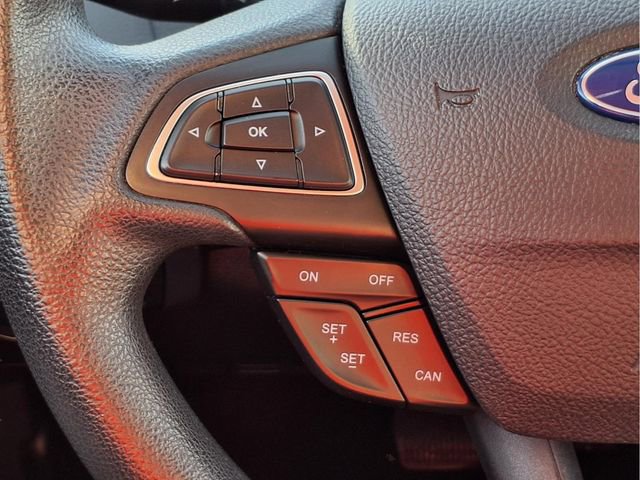 Used 2015 Ford Focus SE image 12