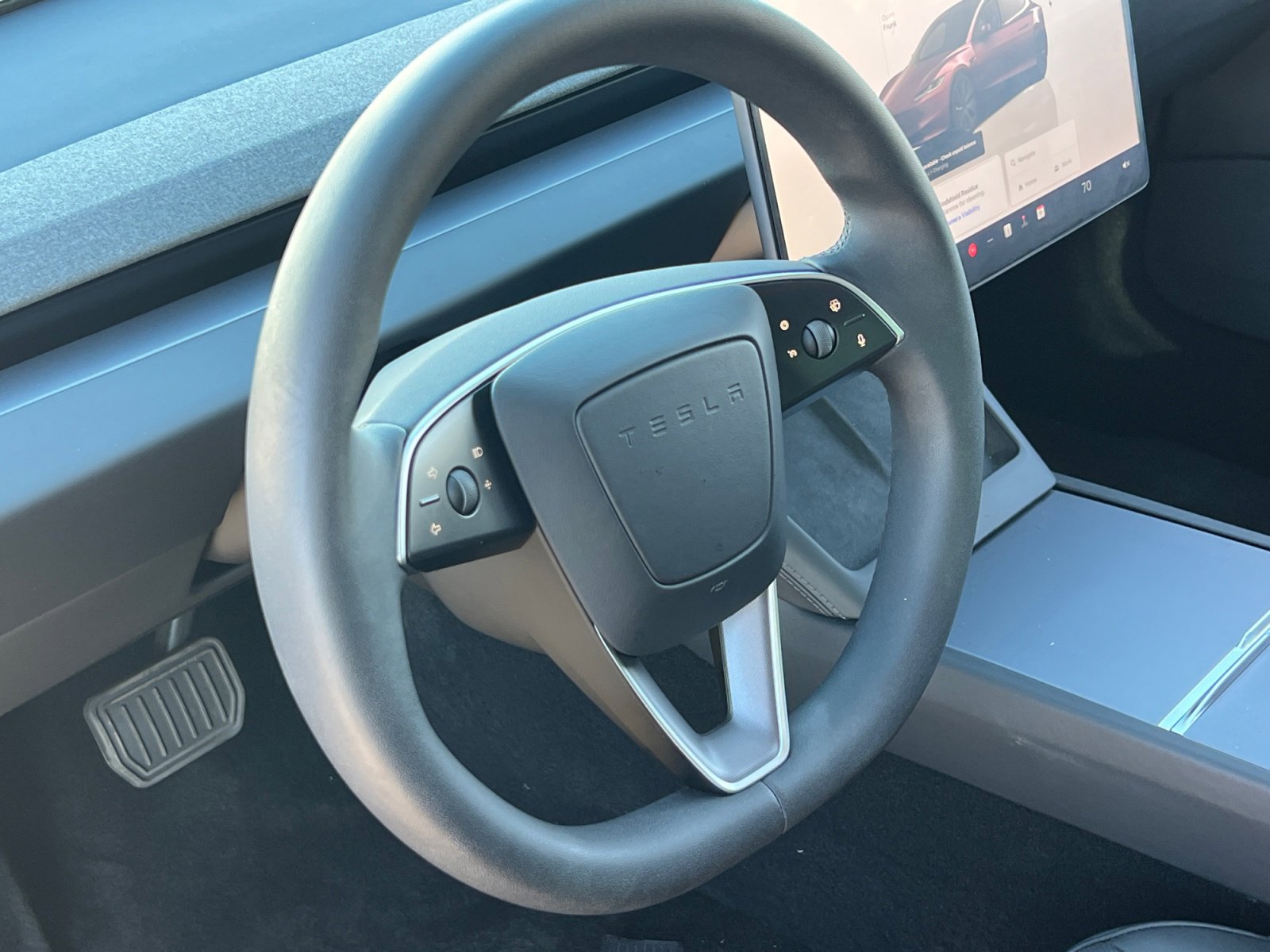 Used 2025 Tesla Model 3 Long Range image 9