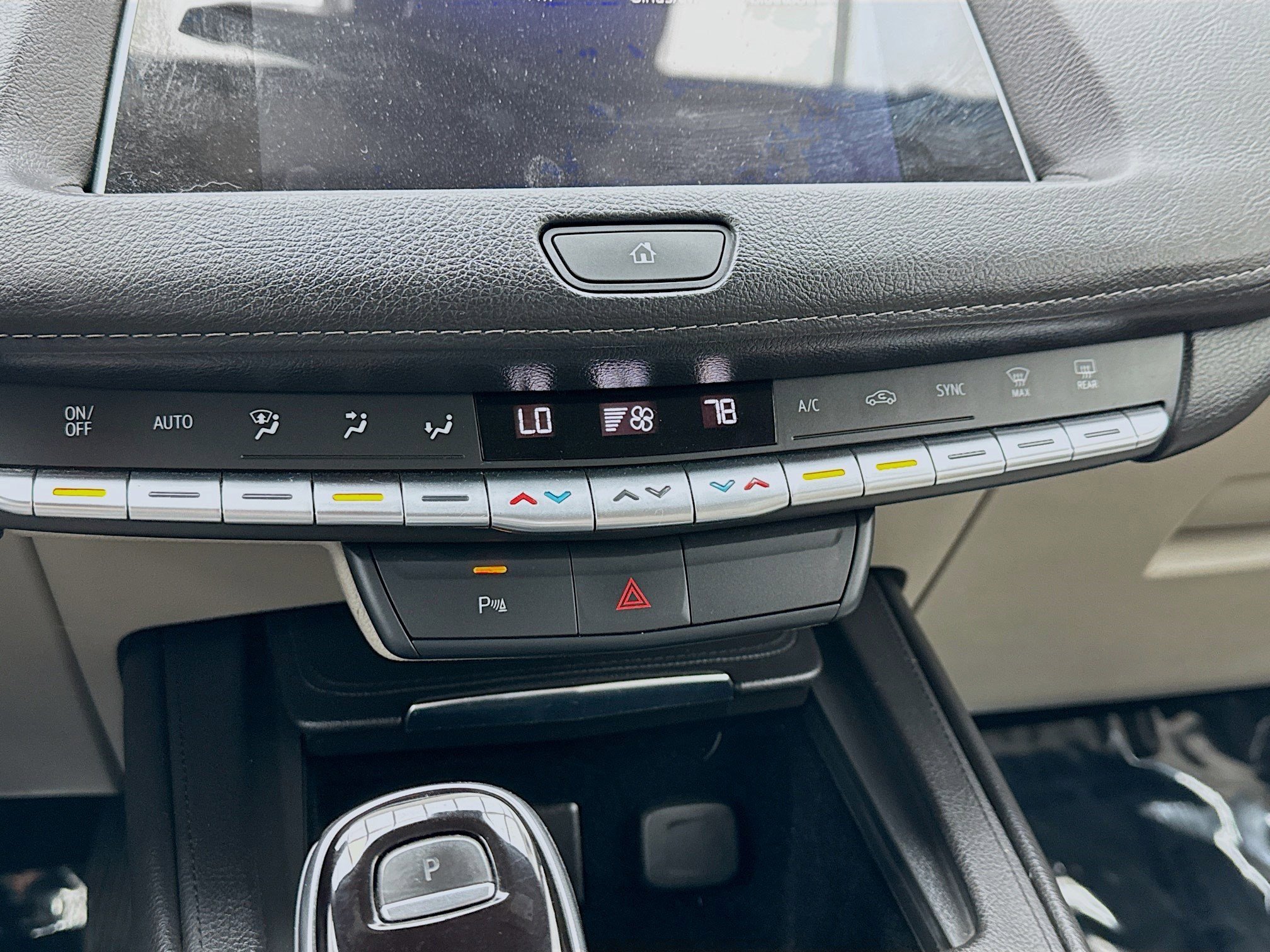 Used 2022 Cadillac XT4 Premium Luxury w/ Safety Alert Package image 12