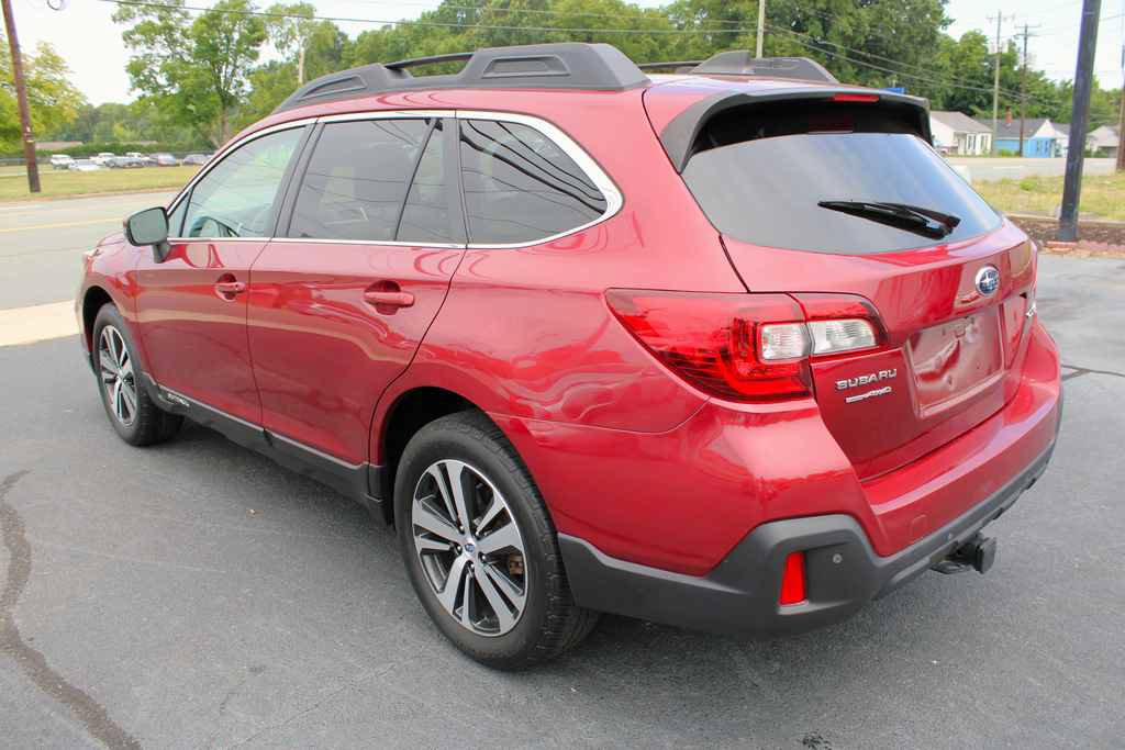 Used 2018 Subaru Outback 2.5i Limited AWD/4WD image 8