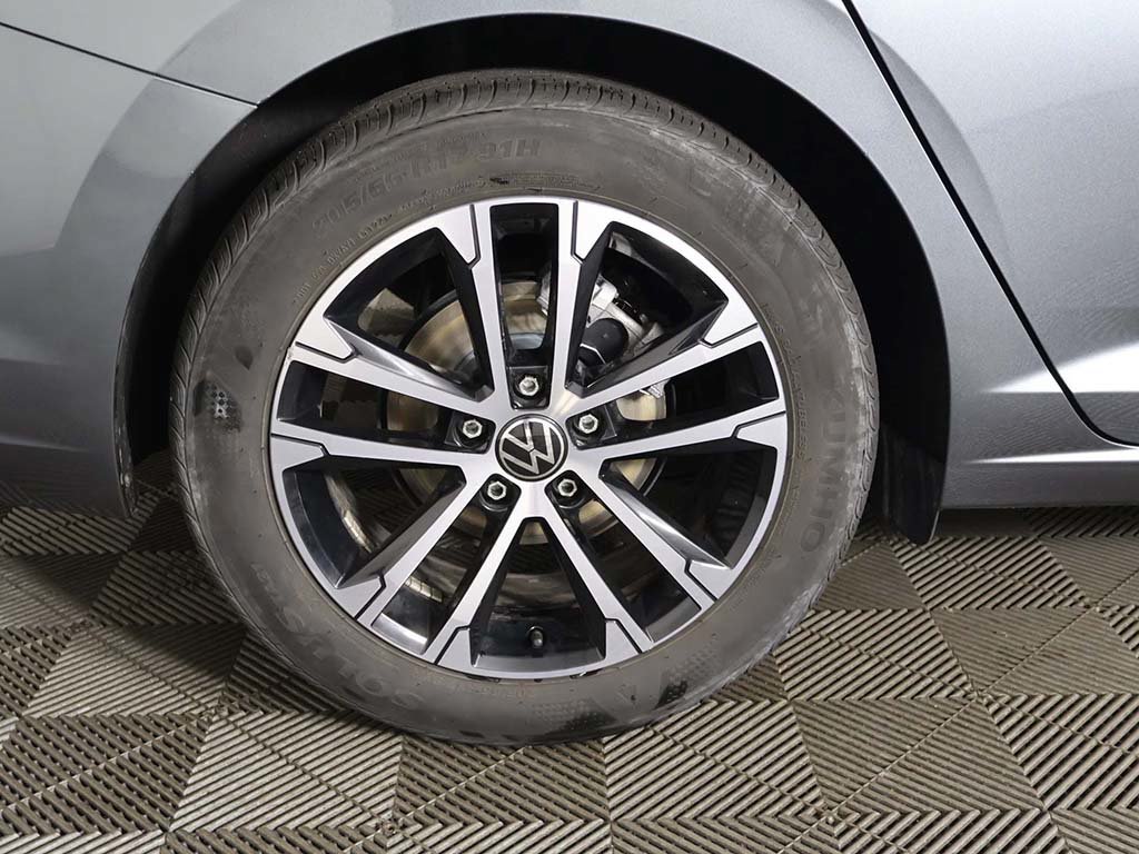 Used 2025 Volkswagen Jetta Sport FWD image 20