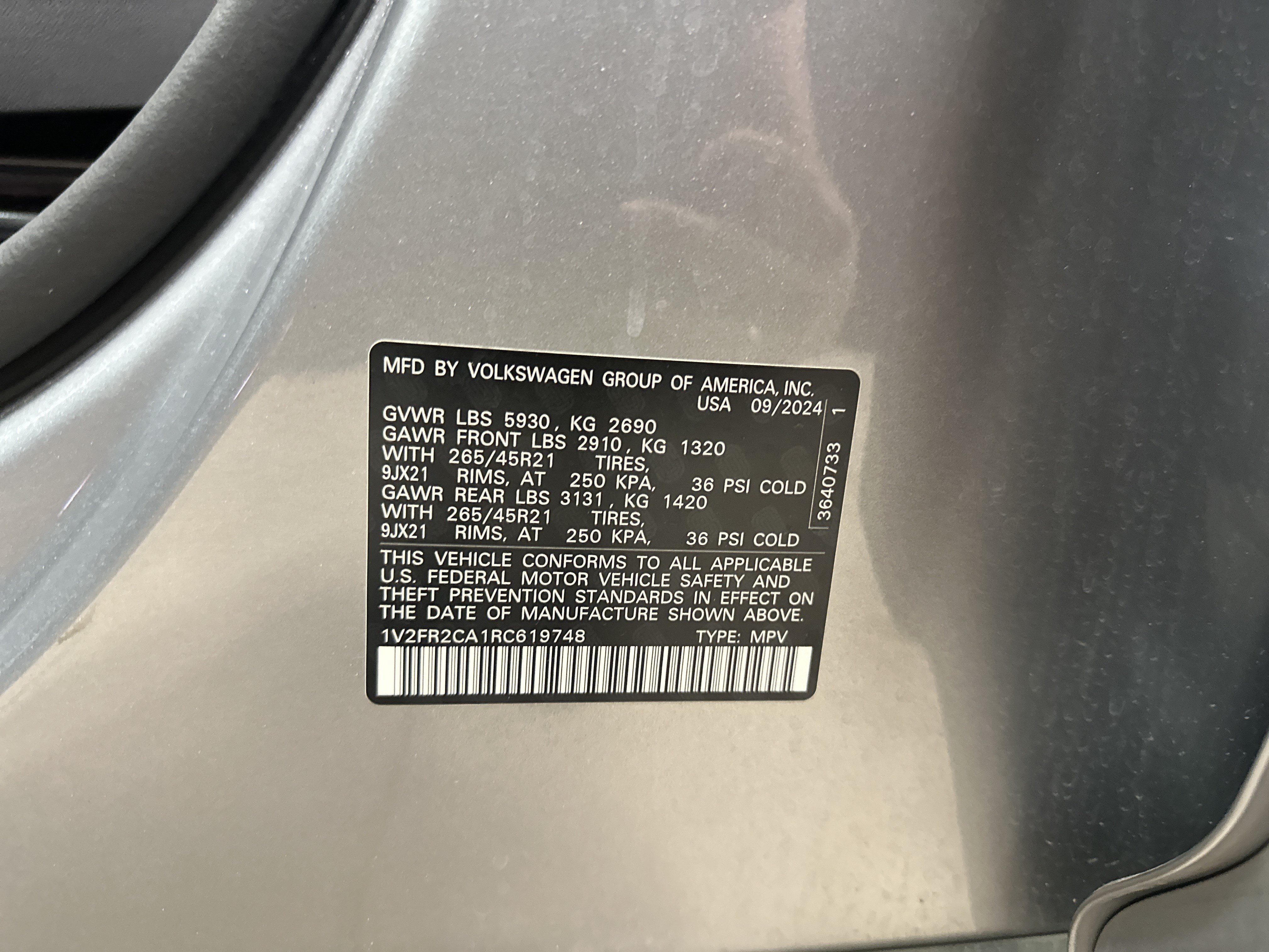 Used 2024 Volkswagen Atlas SEL Premium R-Line AWD/4WD image 36