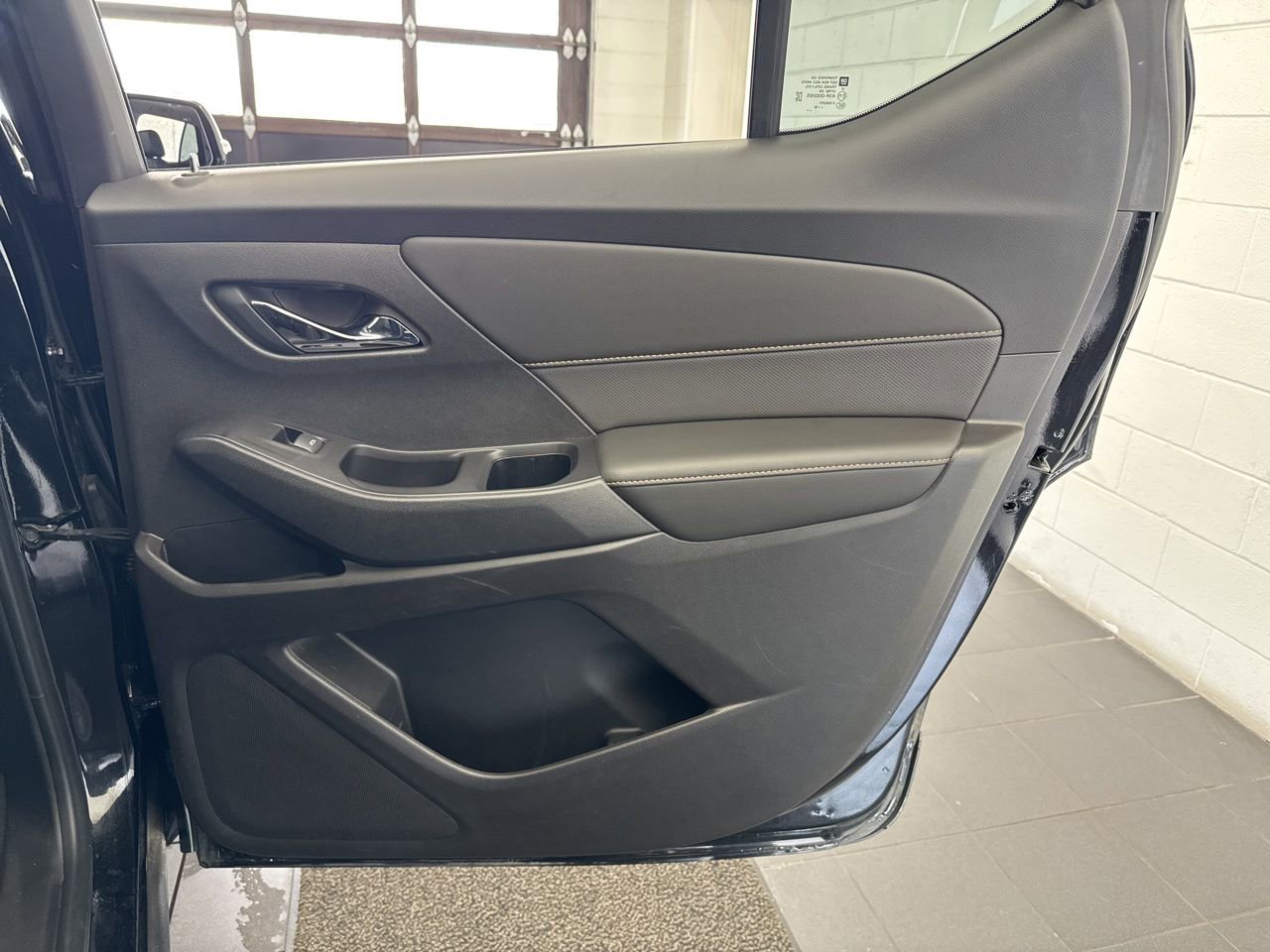 Used 2020 Chevrolet Traverse Premier image 52