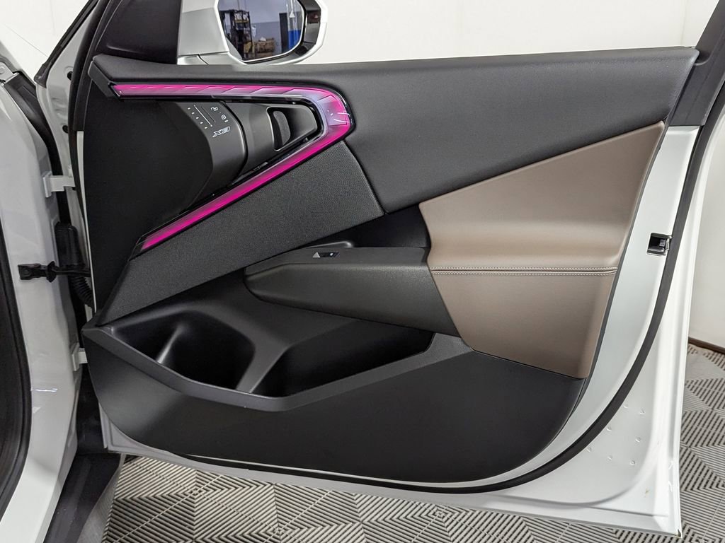 Used 2025 BMW X3 xDrive30i w/ Convenience Package image 29