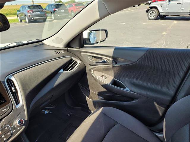 Used 2024 Chevrolet Malibu LT image 21
