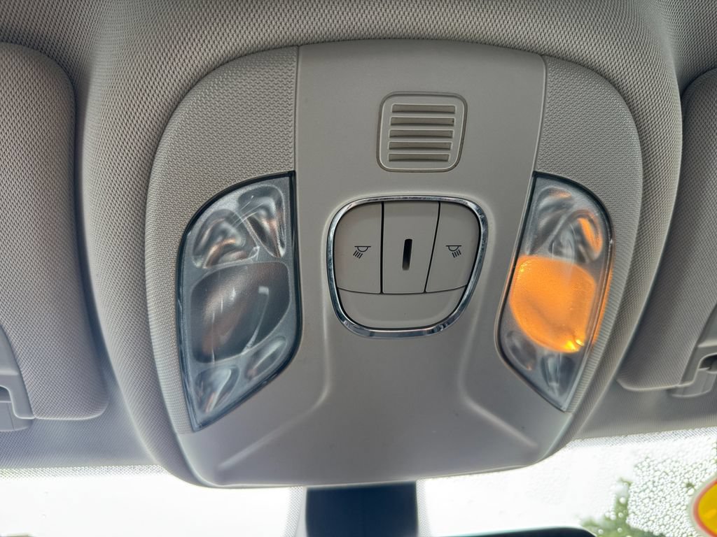 Used 2019 Jeep Compass Latitude w/ Cold Weather Group AWD/4WD image 25