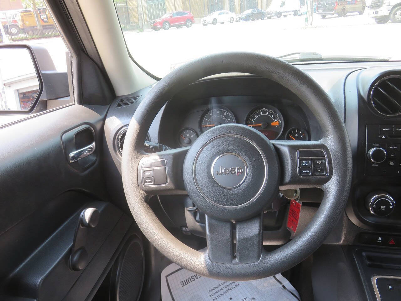 Used 2015 Jeep Patriot Sport FWD image 13