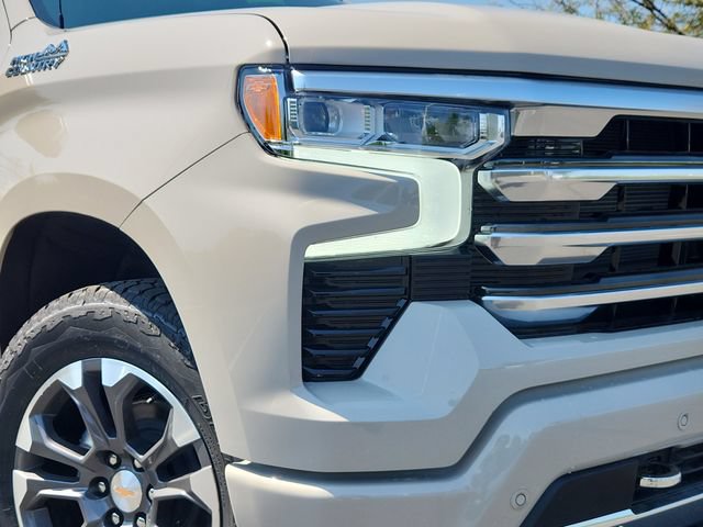New 2026 Chevrolet Silverado 1500 High Country w/ Max Trailering Package AWD/4WD image 9