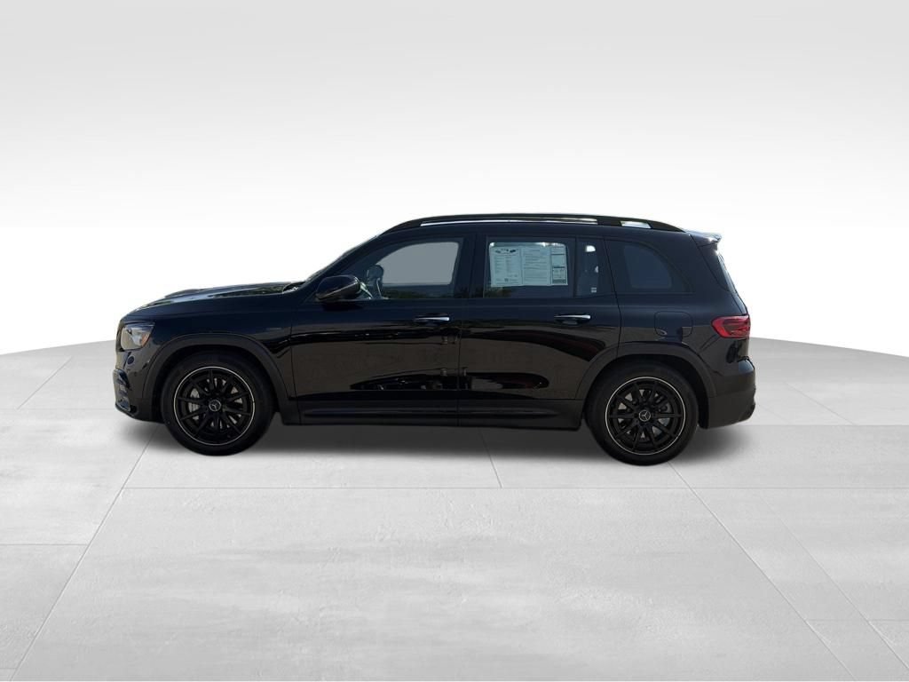 Certified 2025 Mercedes-Benz GLB 35 AMG 4MATIC image 2