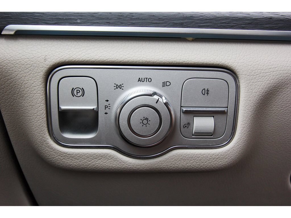 Used 2020 Mercedes-Benz GLS 450 4MATIC image 20