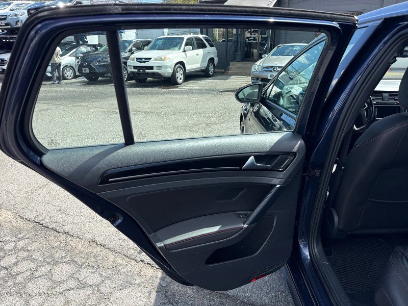 Used 2015 Volkswagen GTI Autobahn image 11