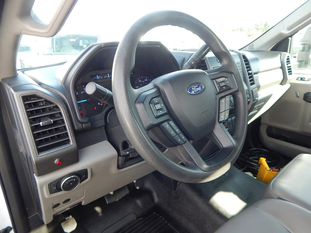 Used 2019 Ford F450 XL w/ XL Value Package image 18