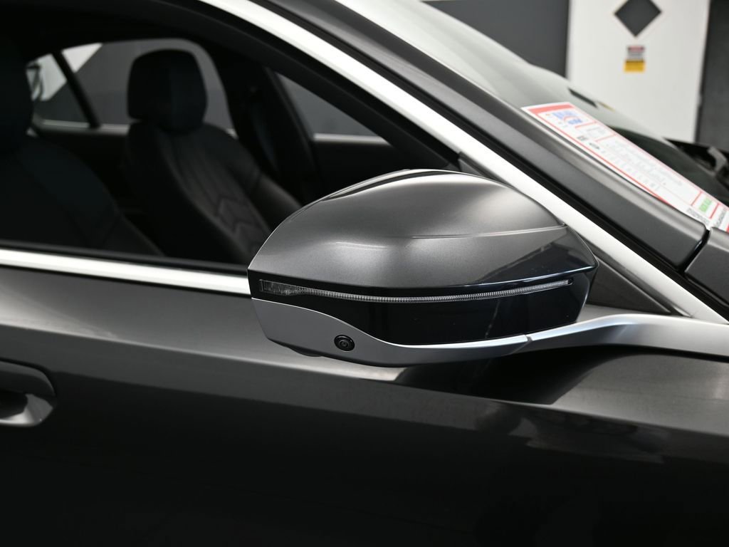 Used 2024 BMW 530i xDrive image 48