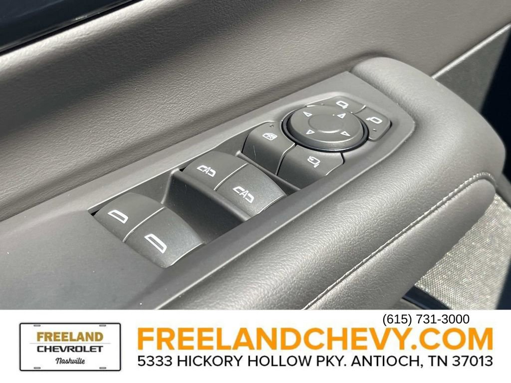 Used 2025 Chevrolet Tahoe Z71 w/ Comfort Package image 32