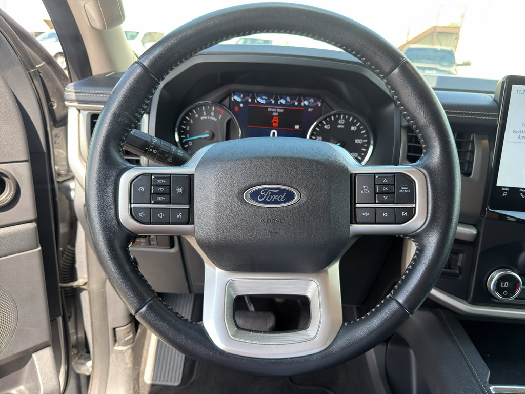 Used 2024 Ford Expedition XLT AWD/4WD image 14