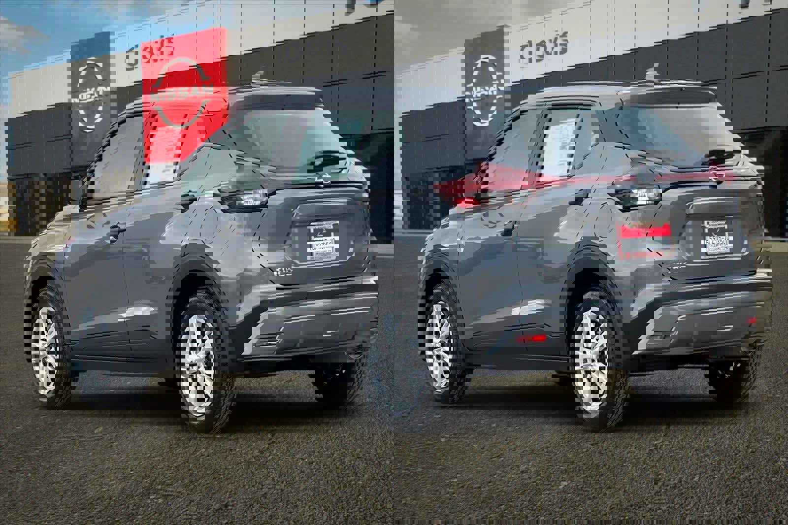 New 2025 Nissan Kicks Play S image 7