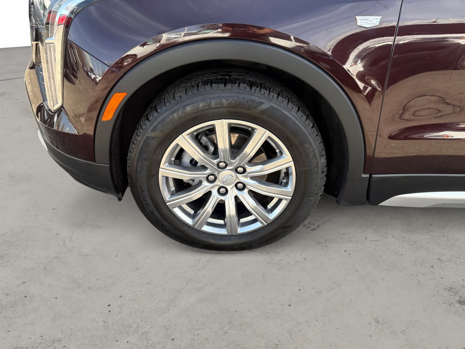 Used 2021 Cadillac XT4 Premium Luxury w/ Cold Weather Package FWD image 8