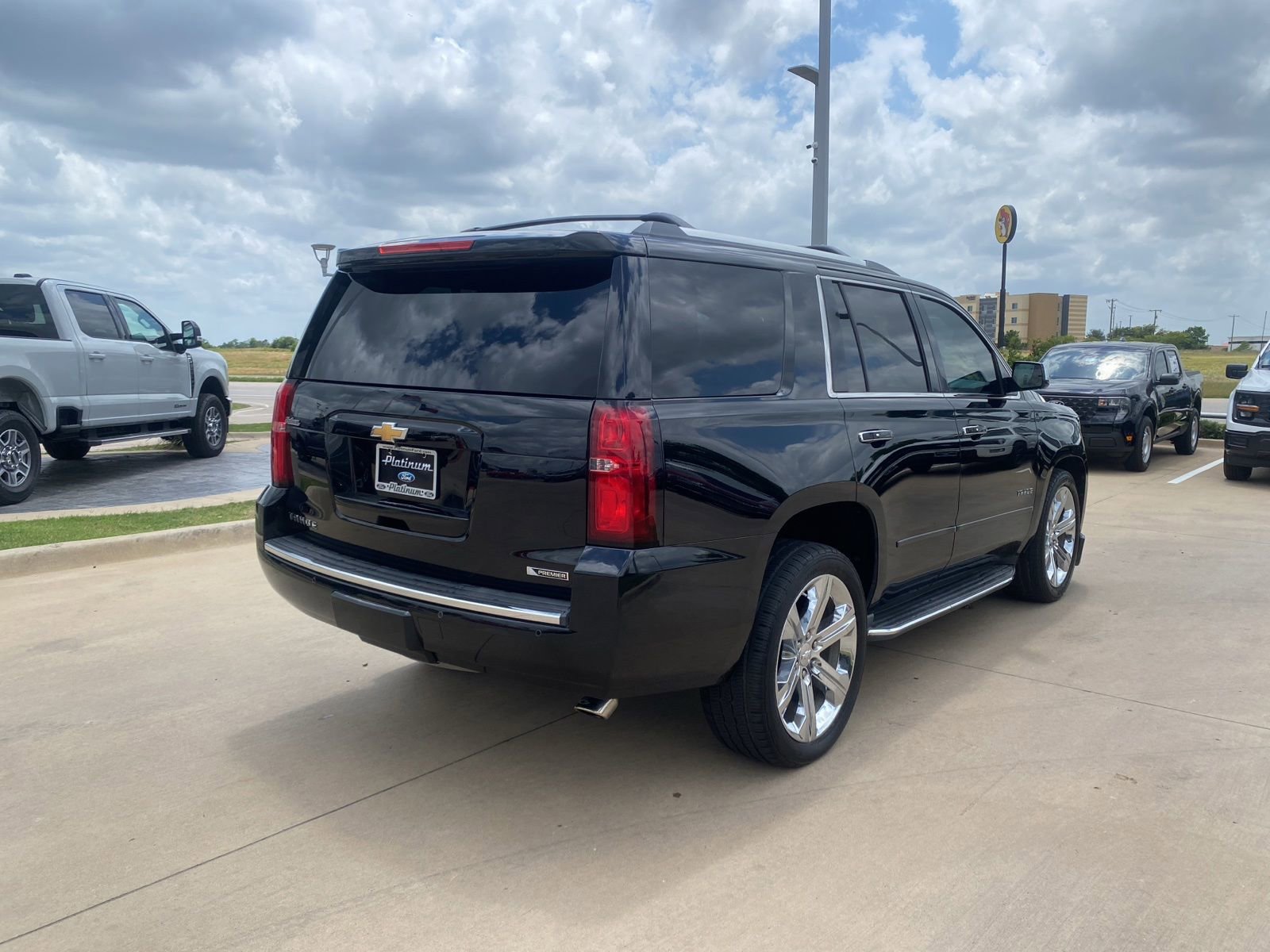 Used 2018 Chevrolet Tahoe Premier RWD image 6