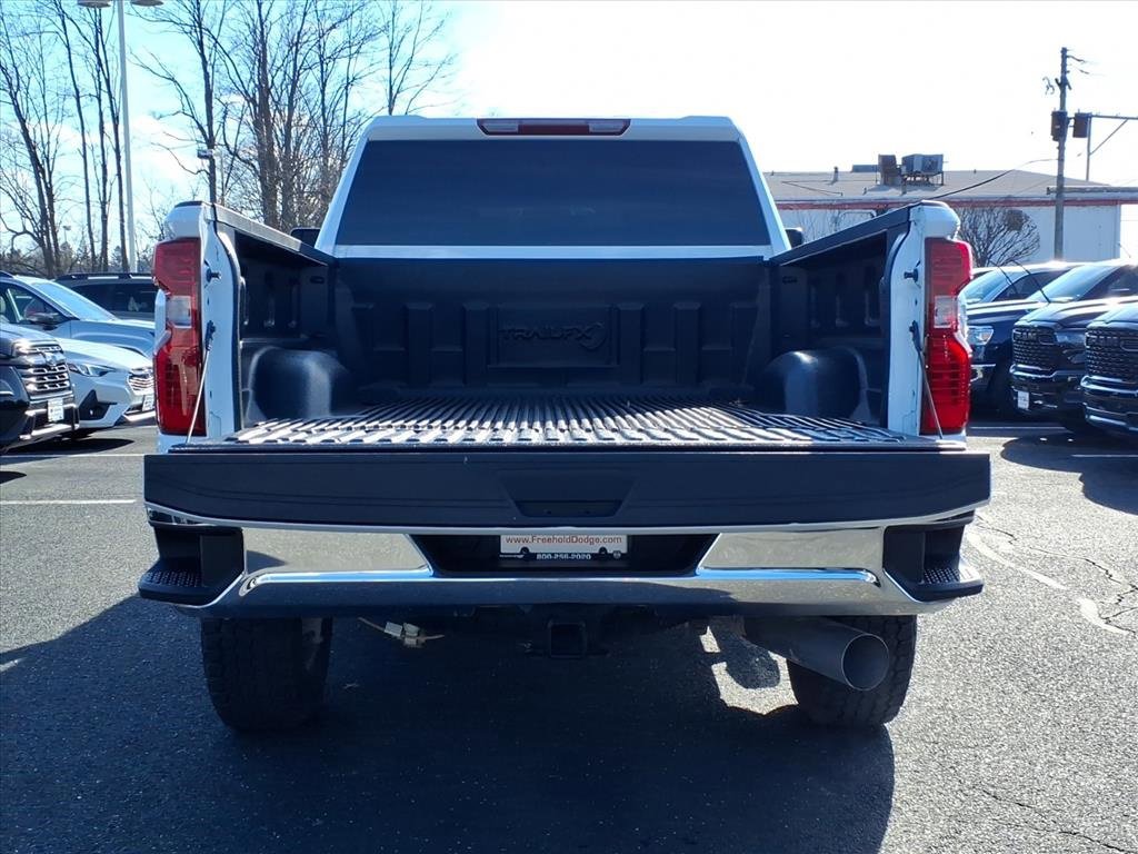 Used 2024 Chevrolet Silverado 2500 LT image 16