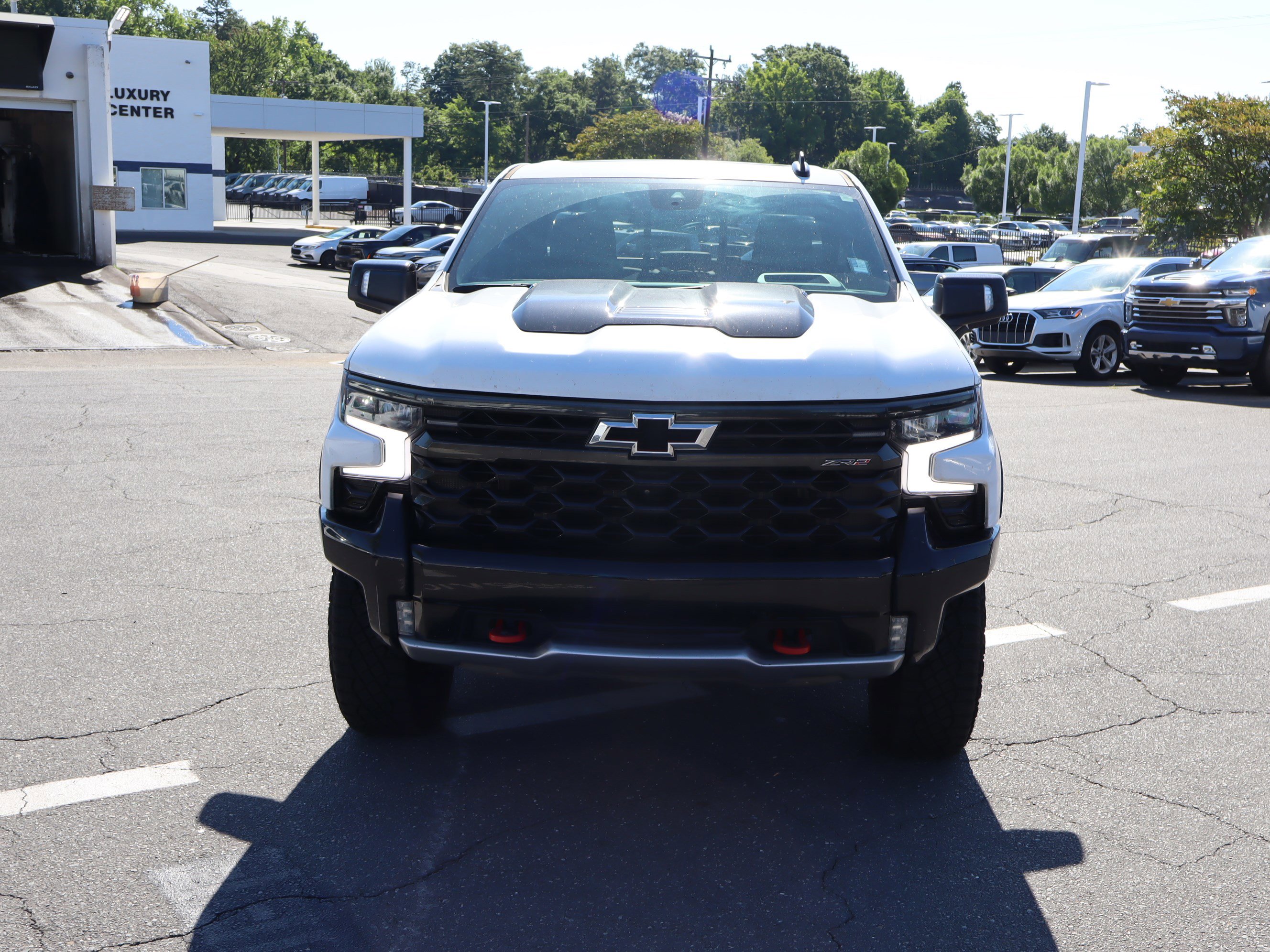 Used 2022 Chevrolet Silverado 1500 ZR2 w/ Technology Package AWD/4WD image 3